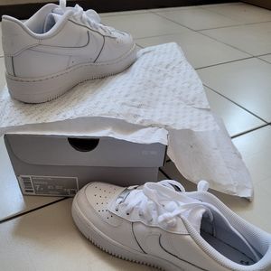 Nike Air Force 1 size 7Y/ US 8.5 women's